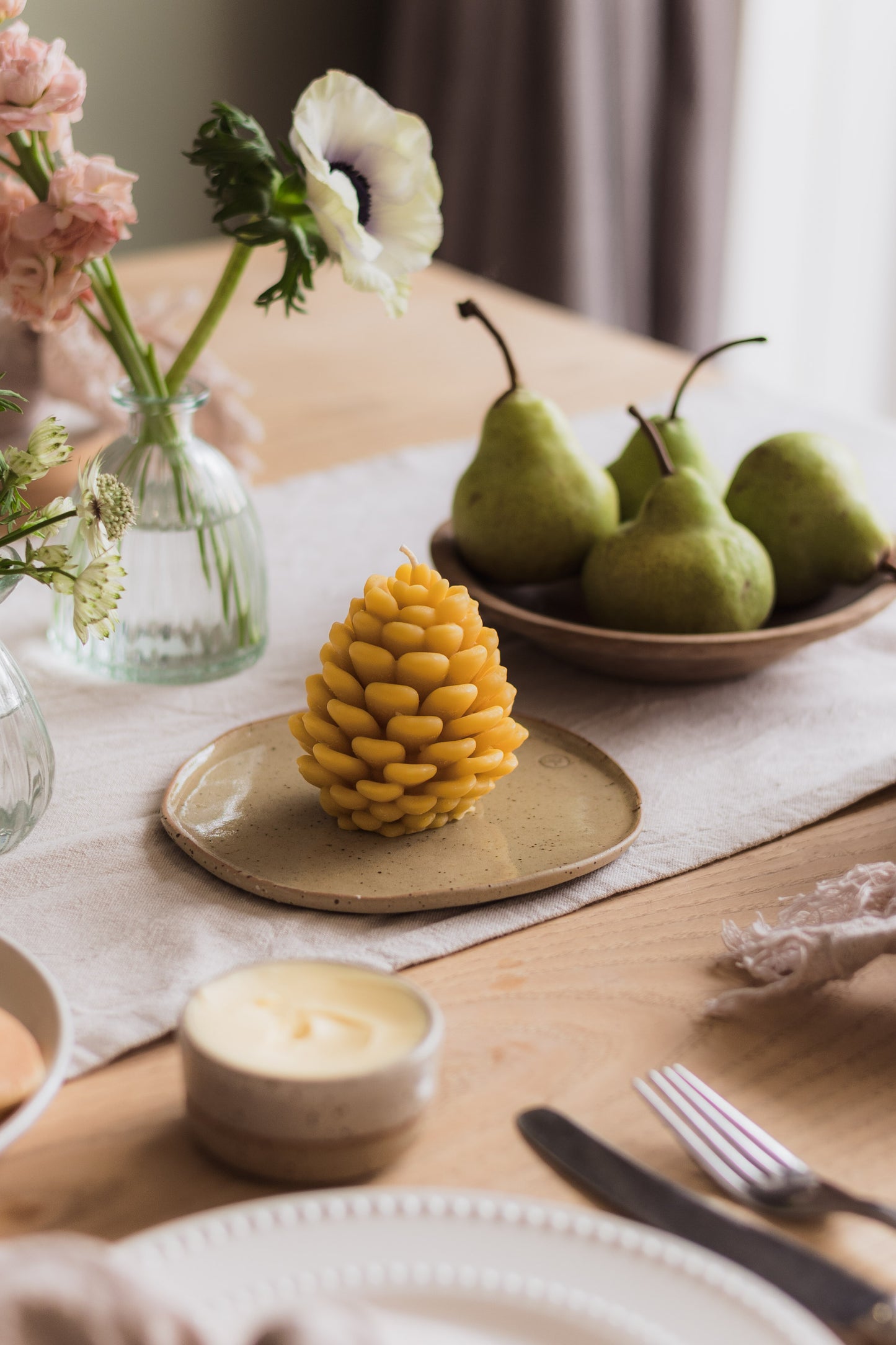 Pinecone Candle