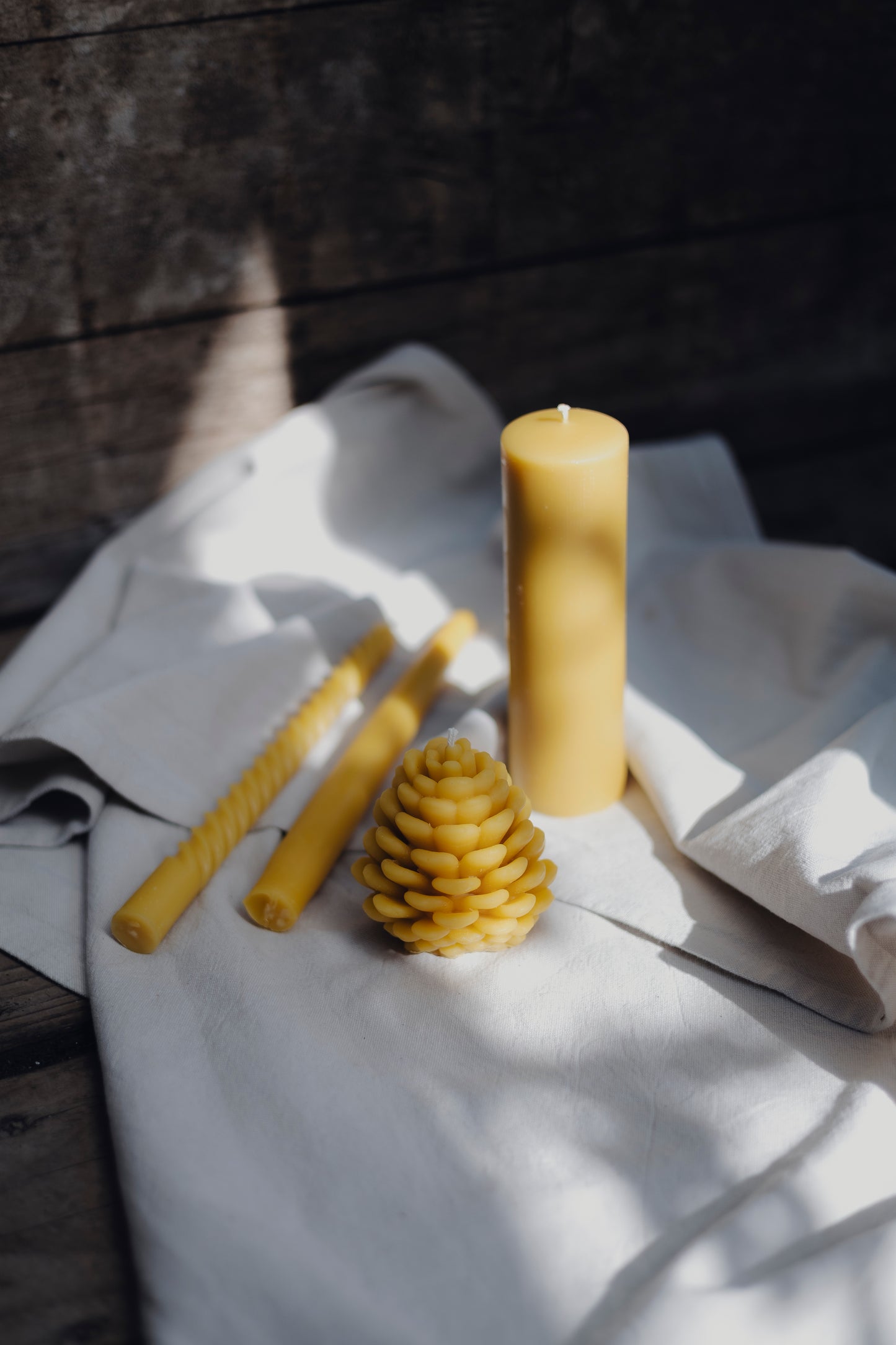 Pinecone Candle